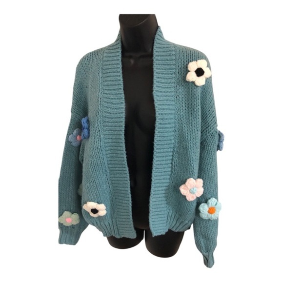 Blue Crochet embroidered blue white pink rosebuds open‎ front oversized cardigan - Picture 6 of 17